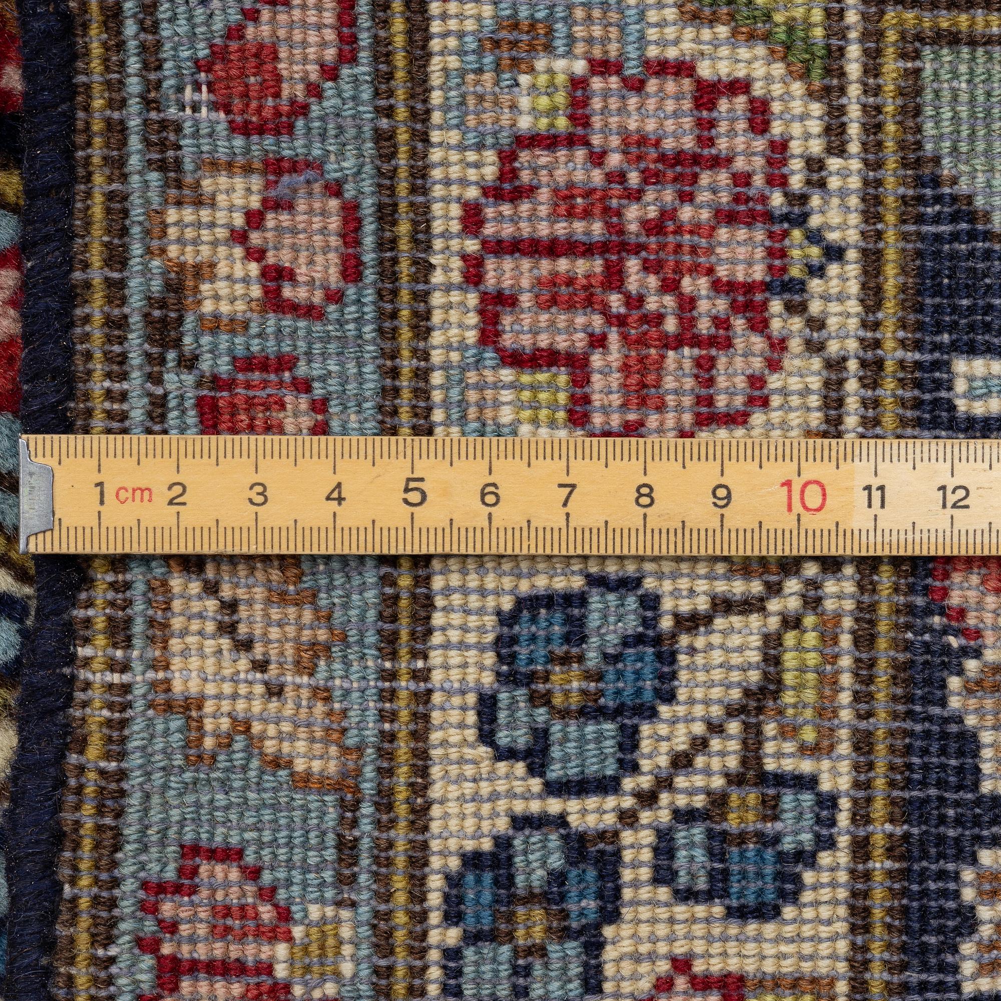 Matta, Kirman, ca 390 x 290 cm.