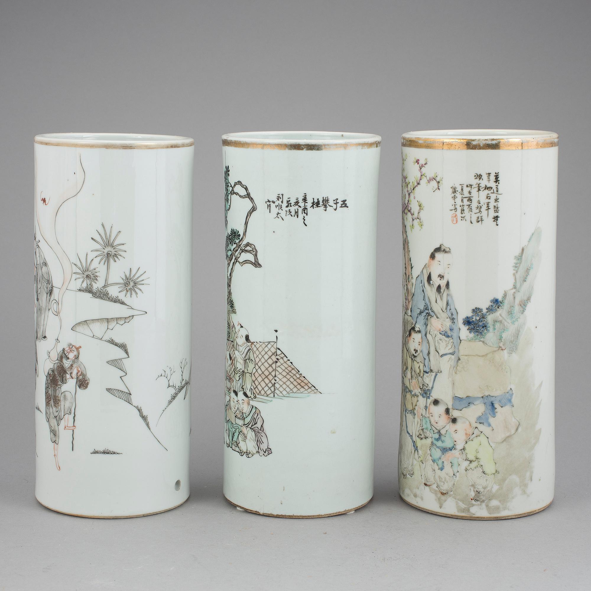 PENSELVASER, porslin, 3 st, 1900-tal, Kina.