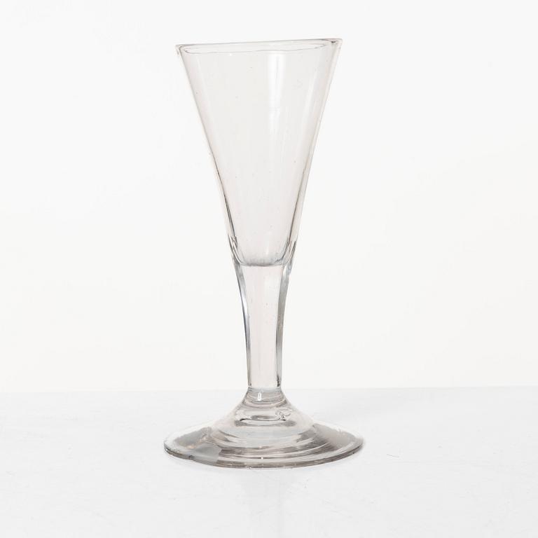 Cut glass, 1 + 4 similar, 19th century.