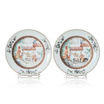 A pair of famille rose plates, Qing dynasty, Qianlong (1736-95).