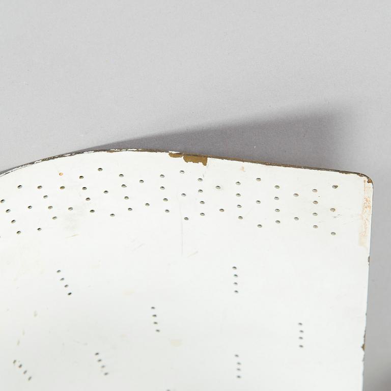 Paavo Tynell, a mid-20th century 'K8-11' wall light for Idman.