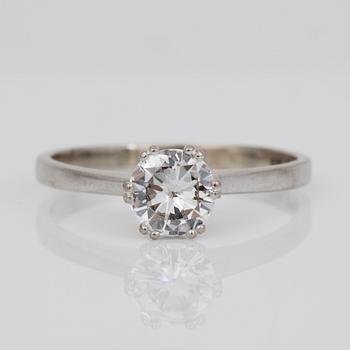 RING, med briljantslipad diamant, ca 0,74 ct enligt gravyr, J Petterssons, Stockholm, 1967.