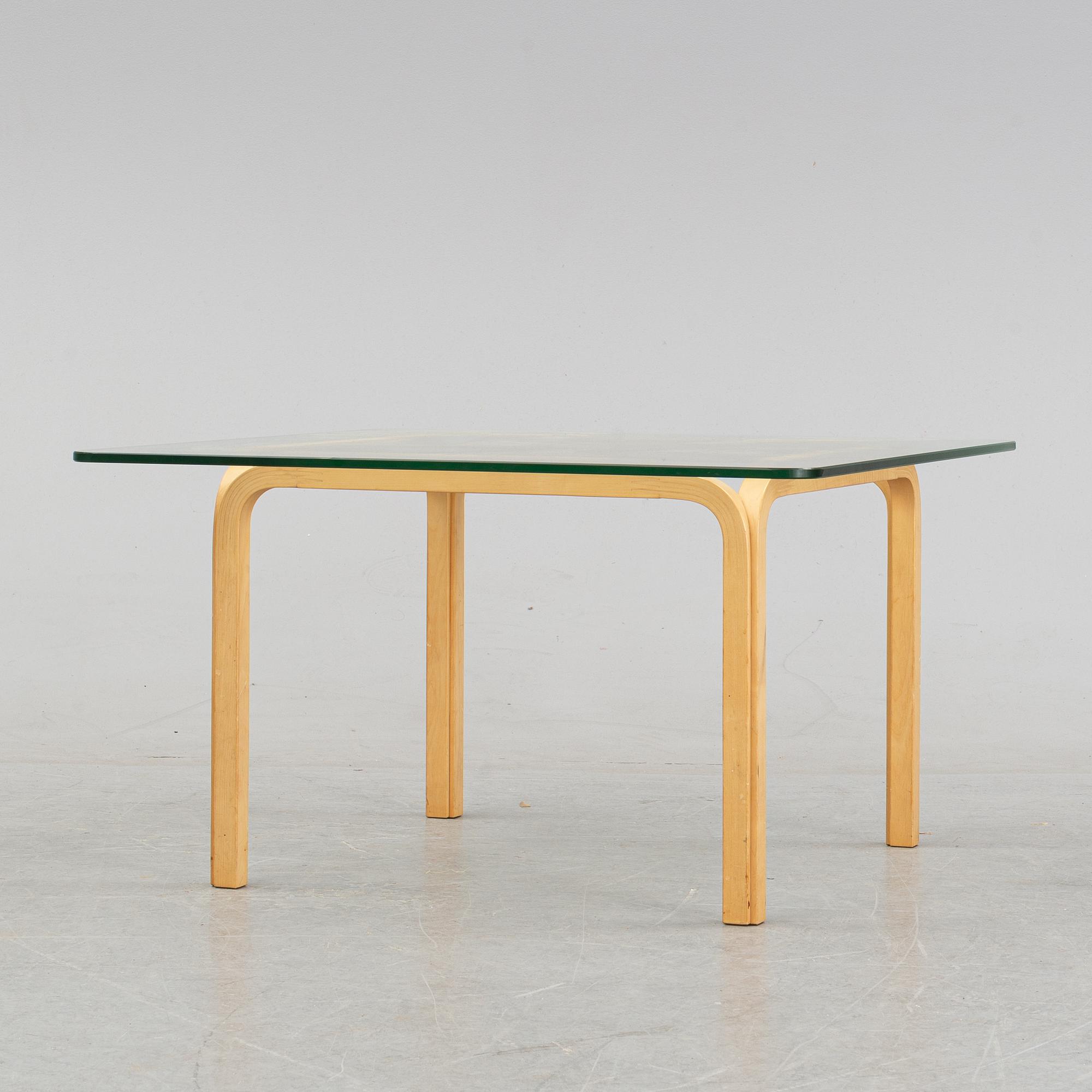 A model Y 805 glass and birch coffee table by Alvar Aalto, second half of  the 20th Century.