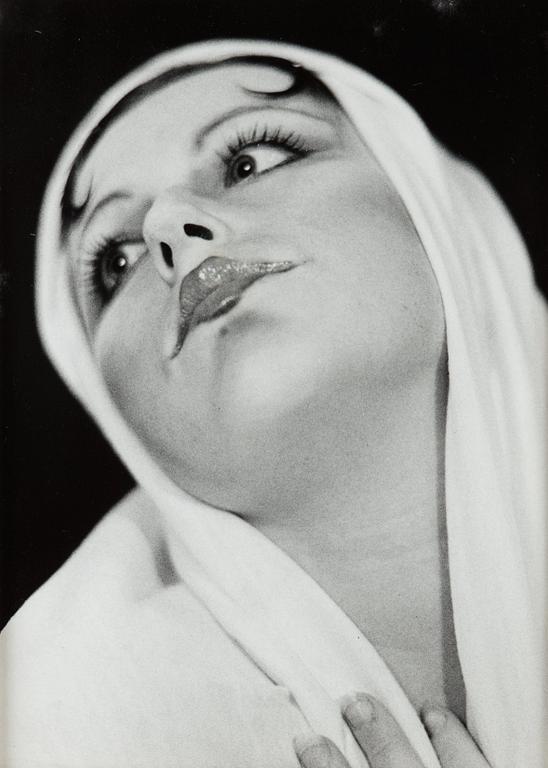 Cindy Sherman, "Untitled (Madonna)", 1975.