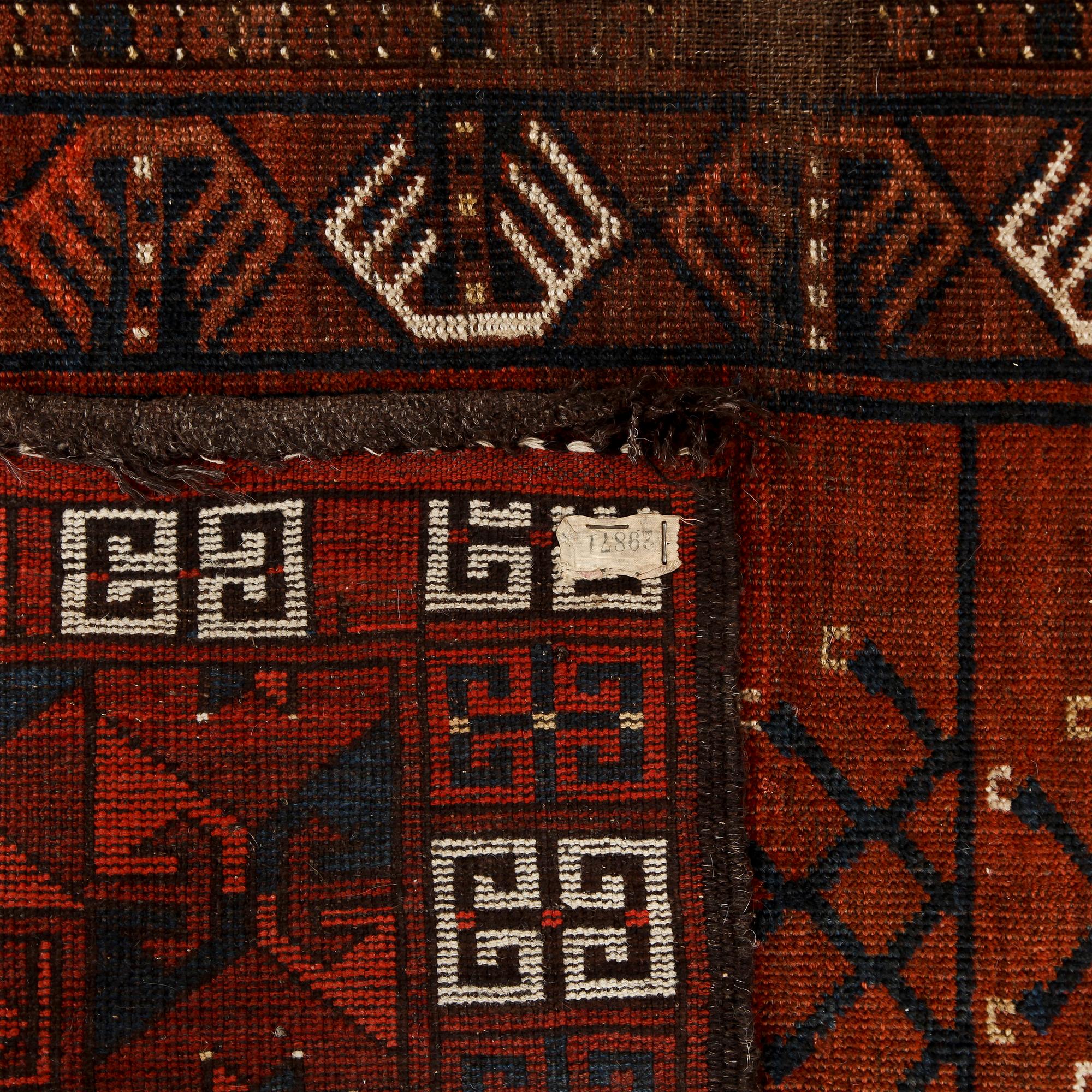MATTA, afghan, antik/semiantik. Ca 220x163.