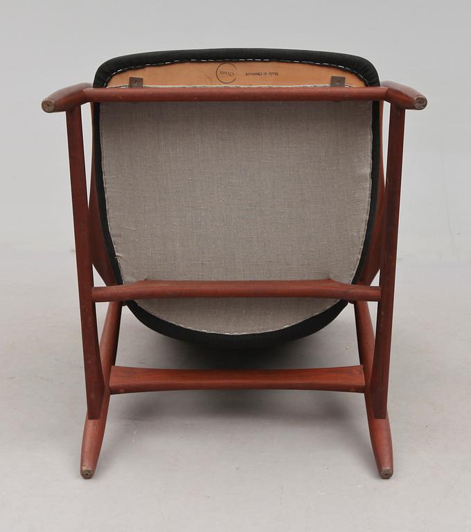 FÅTÖLJ, möjligen Erik Buch, Örum Möbelfabrik, Danmark, 1900-talets andra hälft.