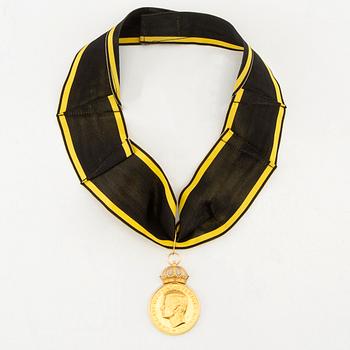 Medalj,  "För trohet och flit", 18K guld, af Kongl. Sällskapet Pro Patria, 1994.