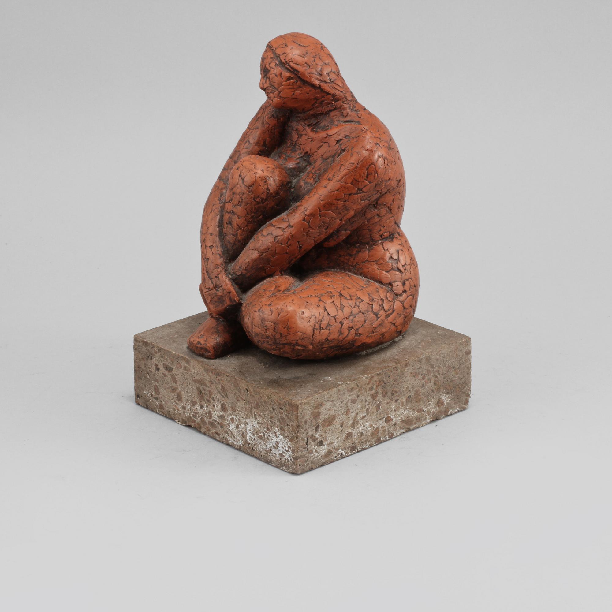 SKULPTUR, gjutmassa, signerad Hamlett? och numrerad 2/30?, 1900-tal.