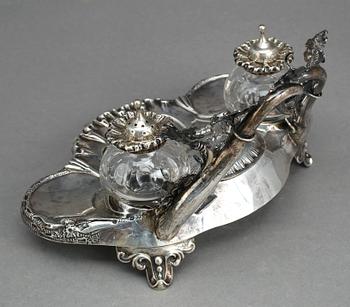 BLÄCKSTÄLL, silver, Otto Lindeberg (1863-1894), Stockholm, nyrokoko, 1874. Vikt exkl glas 204 gram.