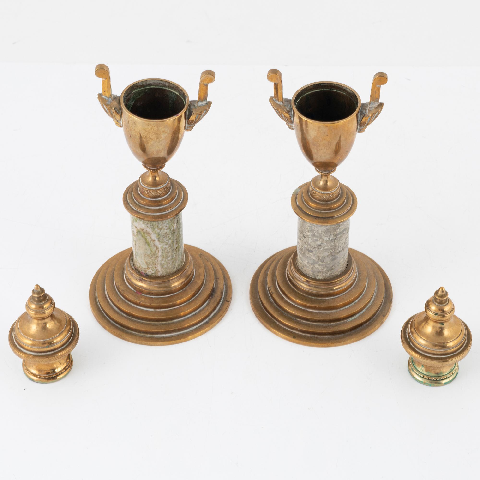 Casoletter, ett par, mässing, Skultuna, omkring 1900.