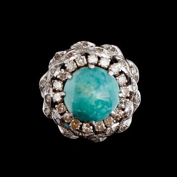 RING, vitguld, med diamanter och turkos, 1900-talets mitt.