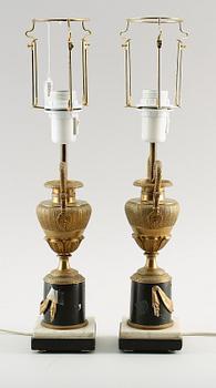 BORDSLAMPOR, 1 par, empirestil, 1900-talets första hälft.