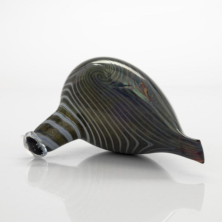 Oiva Toikka, a glass bird signed O. Toikka Nuutajärvi.