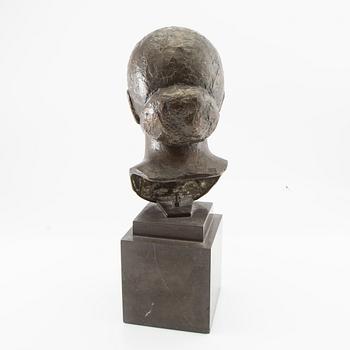 Marcel Damboise, Sculpture of a woman's head.