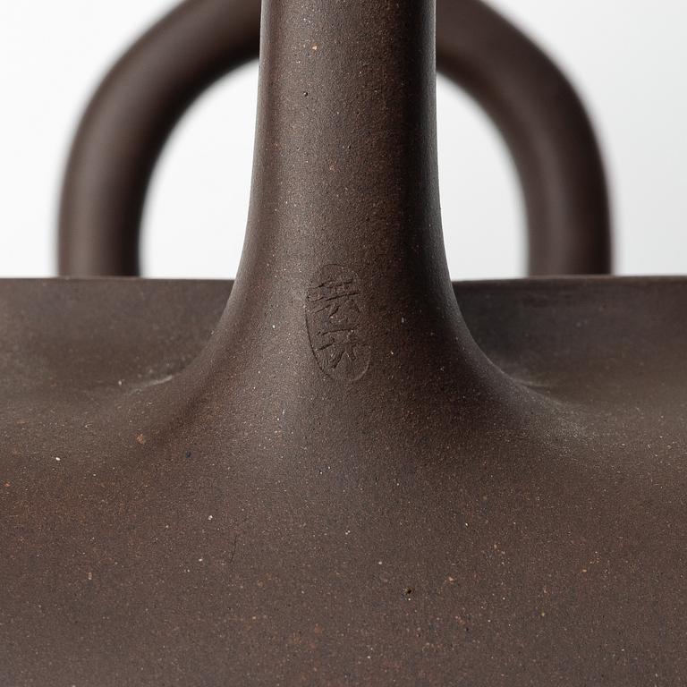 Wang Hongfen, A nrown yixing teapot, 1980s.