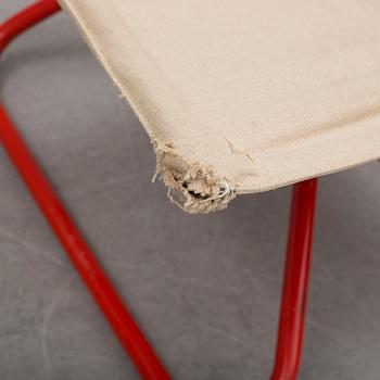 A painted steel with seat and back of canvas 'Z-Down' chair by Erik Magnusson for Torben Orskov, Denmark.