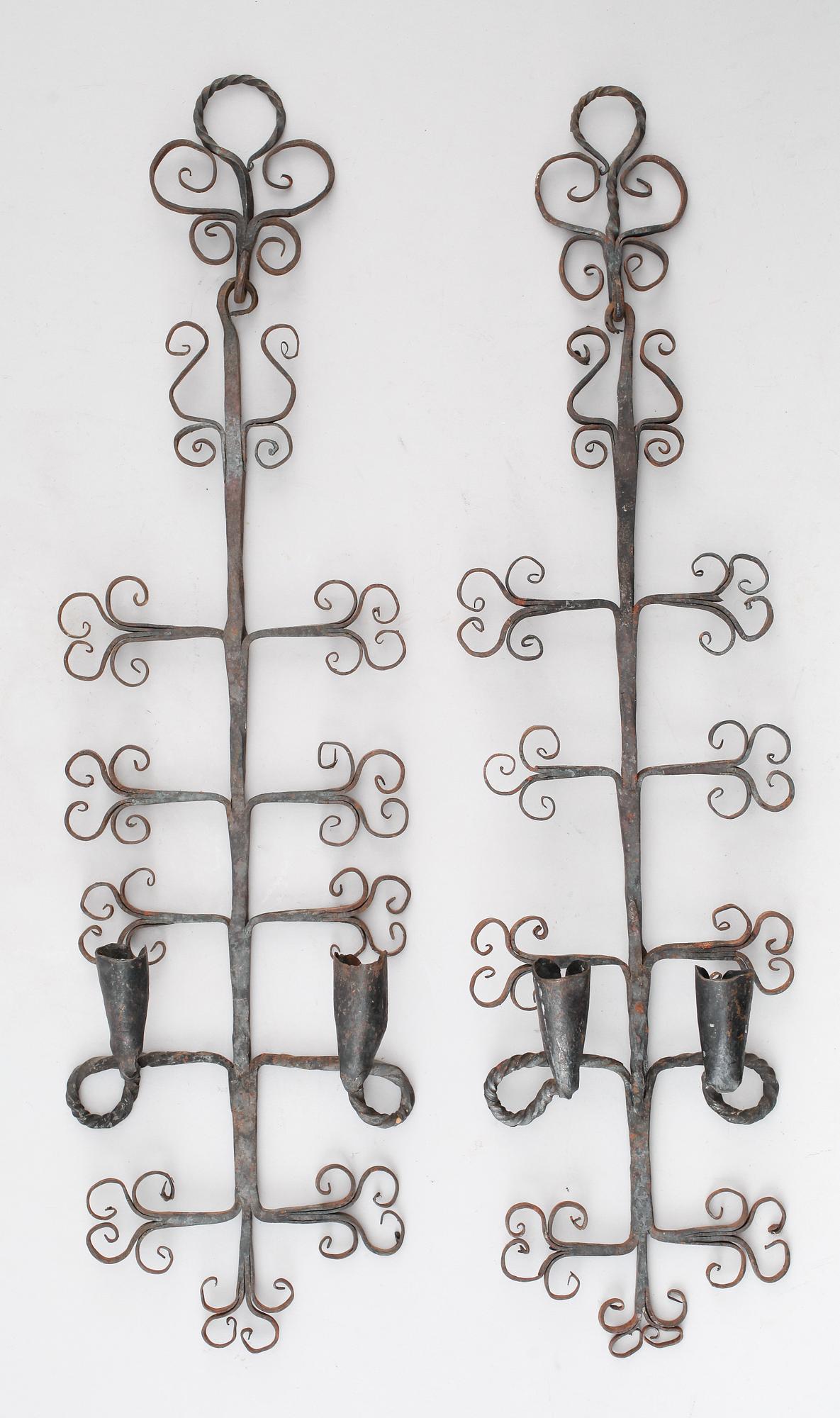 VÄGGAPPLIQUER, 1 par, smide, 1800-tal.