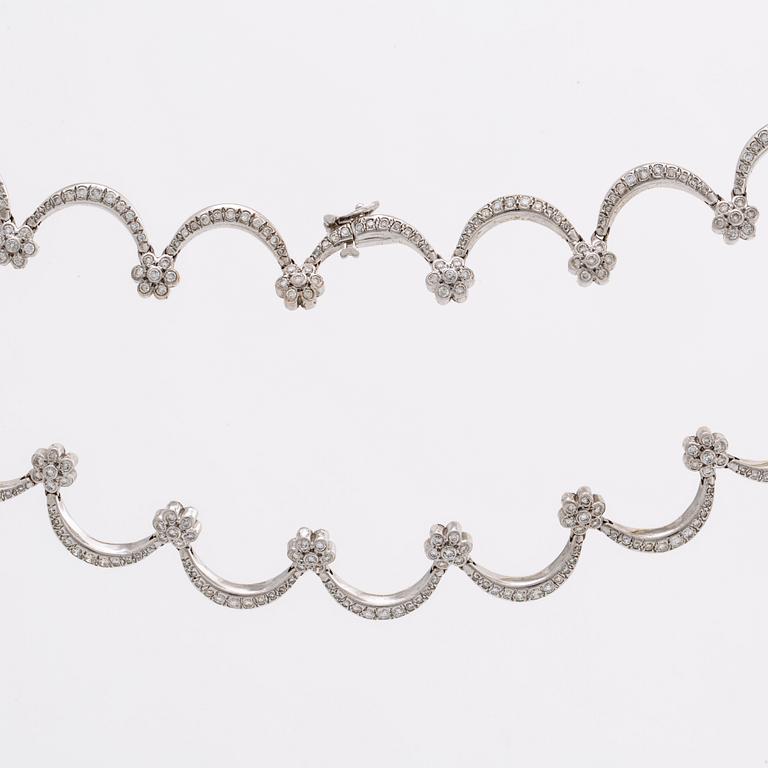 NECKLACE 18K whitegold w brilliant-cut diamonds approx 3,5 ct in total.
