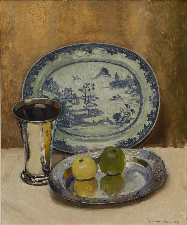 Olle Hjortzberg, Still Life with Apples, Oriental Plate and Silver Pieces.