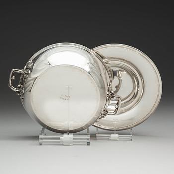 A W.A. Bolin lidded silver dish, Stockholm 1947.