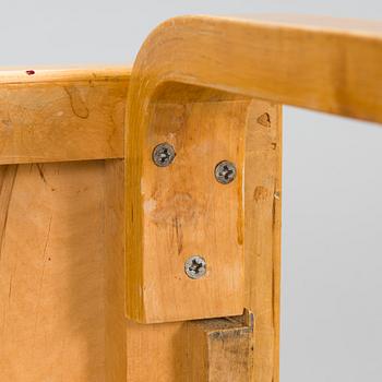 Alvar Aalto, A mid-20th century drop leaf table and chairs for O.Y. Huonekalu-ja Rakennustyötehdas A.B.