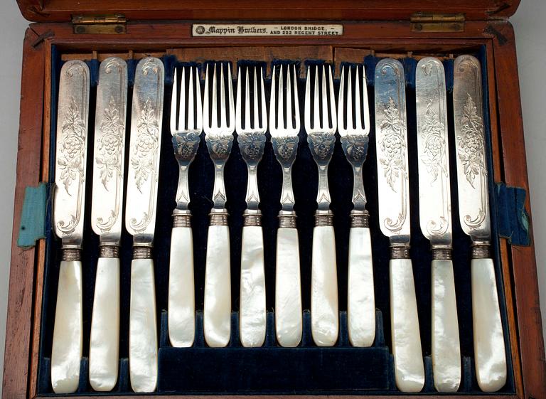 BESTICK, pärlemor och plate, Mappin Brothers, London, 1800-talets slut.