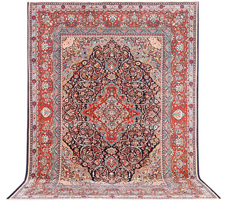 Matta, semiantik/old Keshan, ca. 355 x 260 cm.