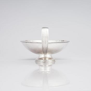Atelier Borgila, an oval sterling silver footed bowl, Stockholm 1931.