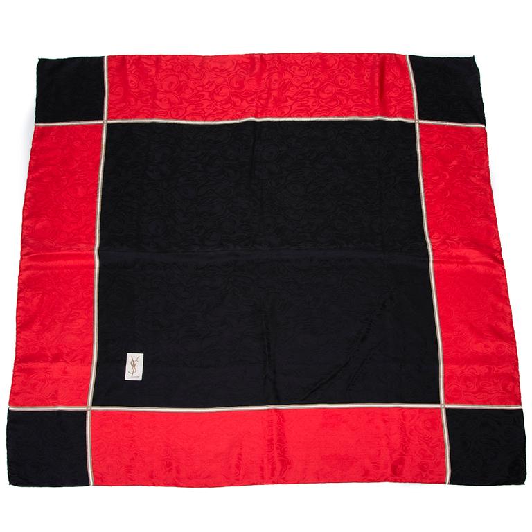 SCARF, Yves Saint Laurent.