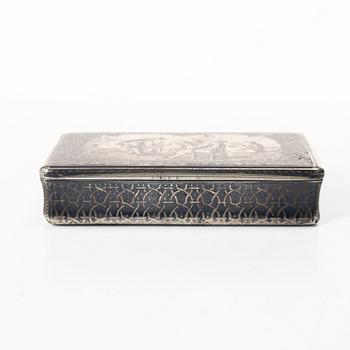 A silver niello box, French hallmarks, circa 1900.
