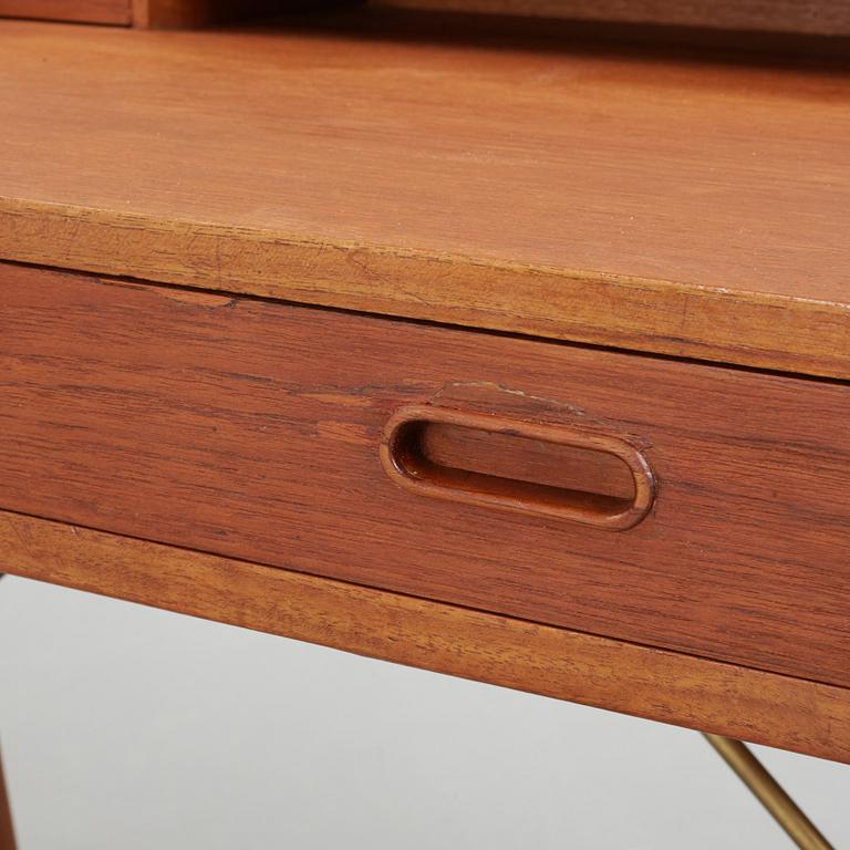An Arne Wahl Iversen teak desk, Vinde Møbelfabrik, Denmark.