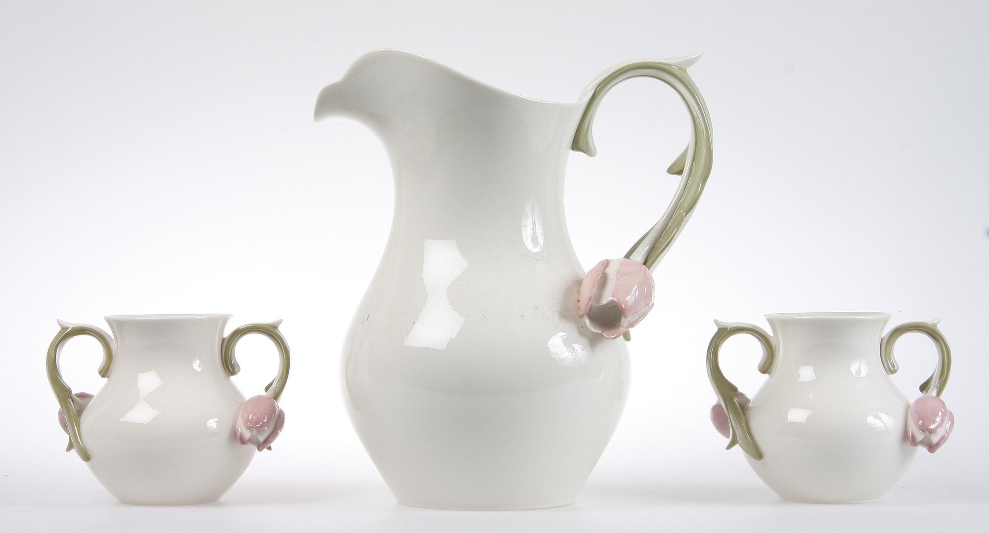 KANNA samt VASER, 2 st, porslin, Goebel, Tyskland, 1900-tal.