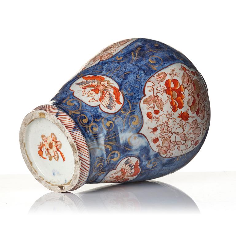 Prakturna, porslin, Japan (Meiji 1868-1912).