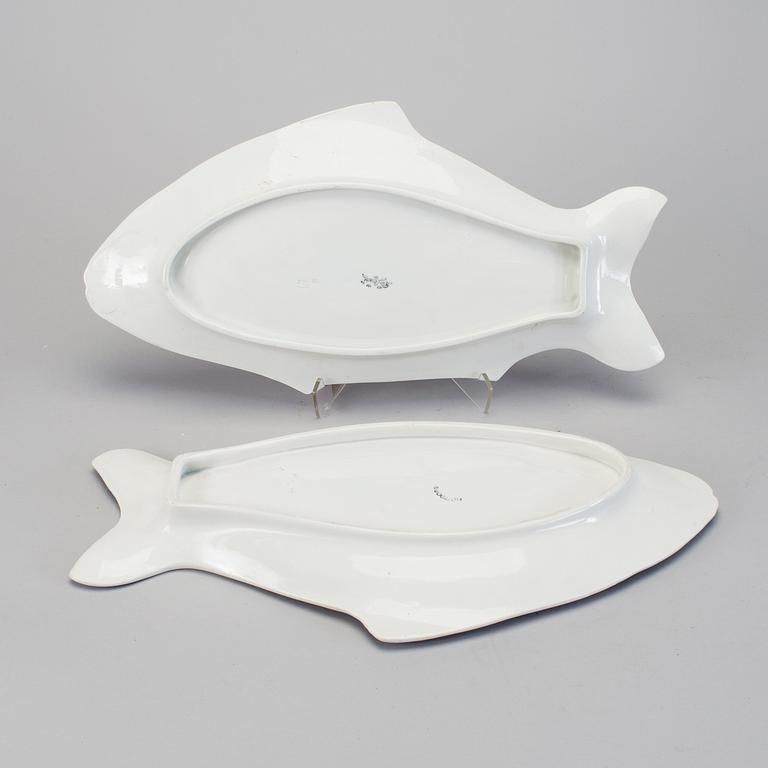 FISKFAT, 2 st, flintgods, Rörstrand och Göteborg, Jugend, 1910/20-tal.