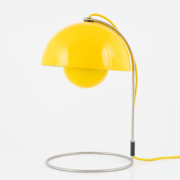 Verner Panton, a "Flower pot" table lamp for Unique Interieur, Denmark, 1900/2000s.