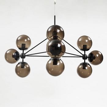 Modo Chandelier, 3 Sided, 10 Globes, Designed by Jason Miller for Roll & Hill.