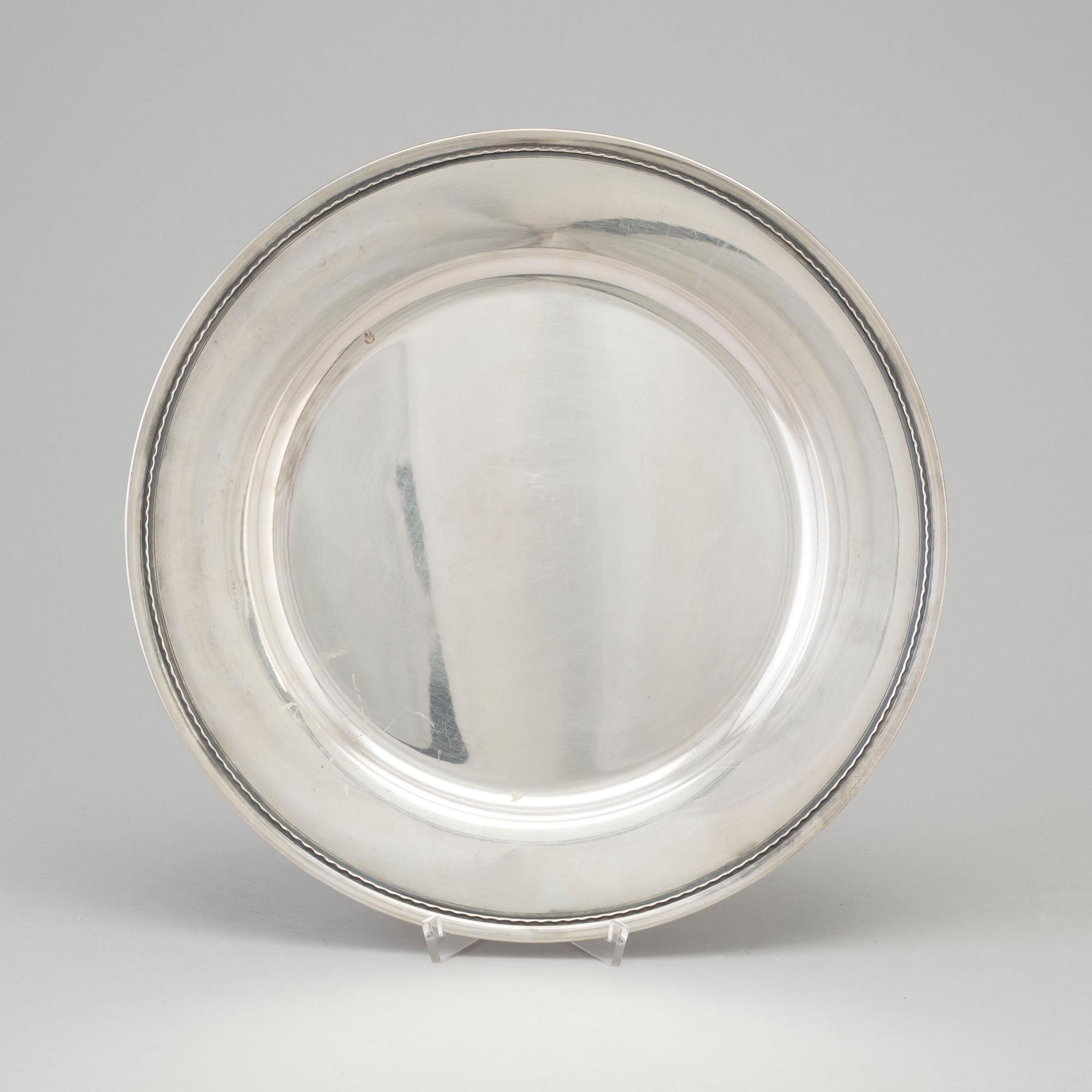 A silver dish from GAB in Stockholm, 1948.