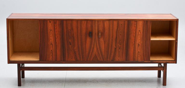 SIDEBOARD, "Arild", Nils Jonsson för Troeds industrier, Bjärnum, 1960/70-tal.