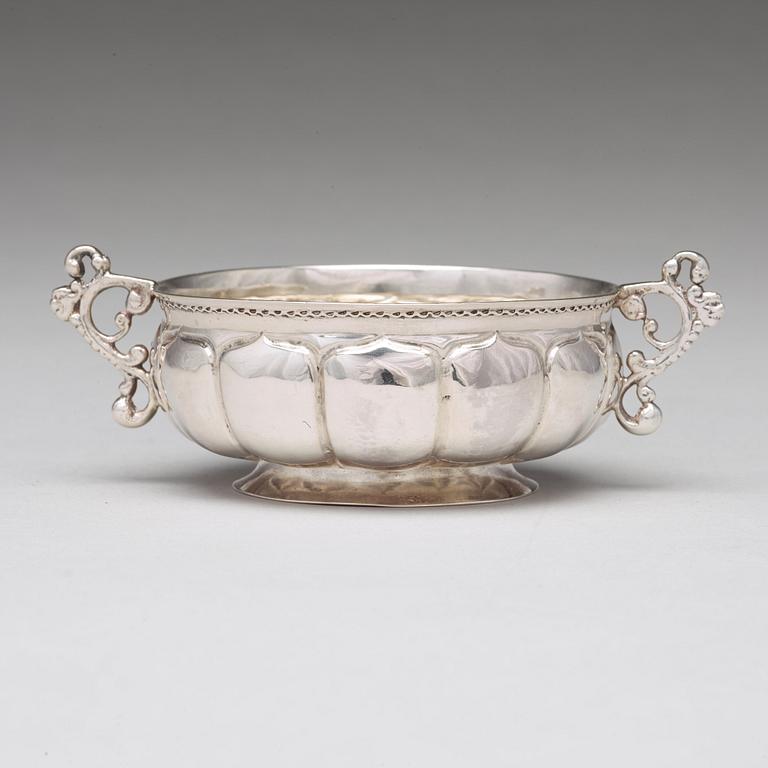A Swedish 18th century silver brandy-bowl, mark of Anders Hafrin 1727 (Gothenberg).