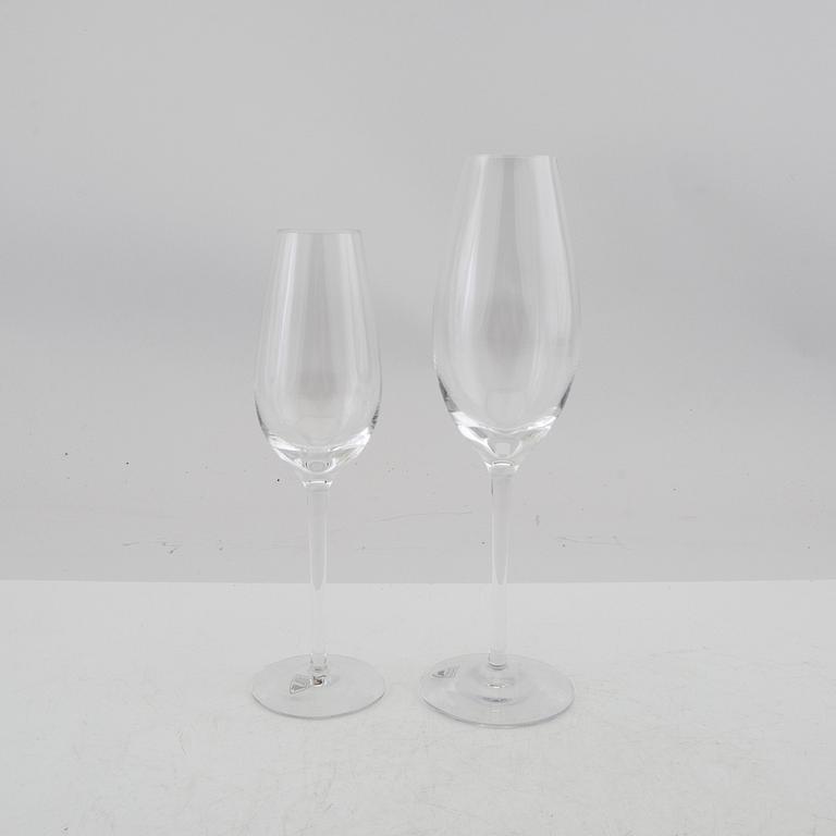 Erika Lagerbielke, 55-piece glass service "Difference", Orrefors.
