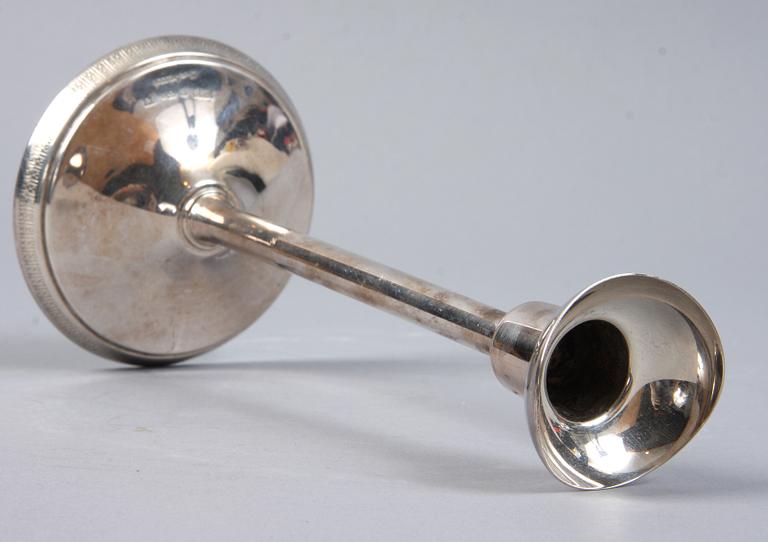 LJUSSTAKAR, ett par, silver, Ainar Axelsson, 1973.