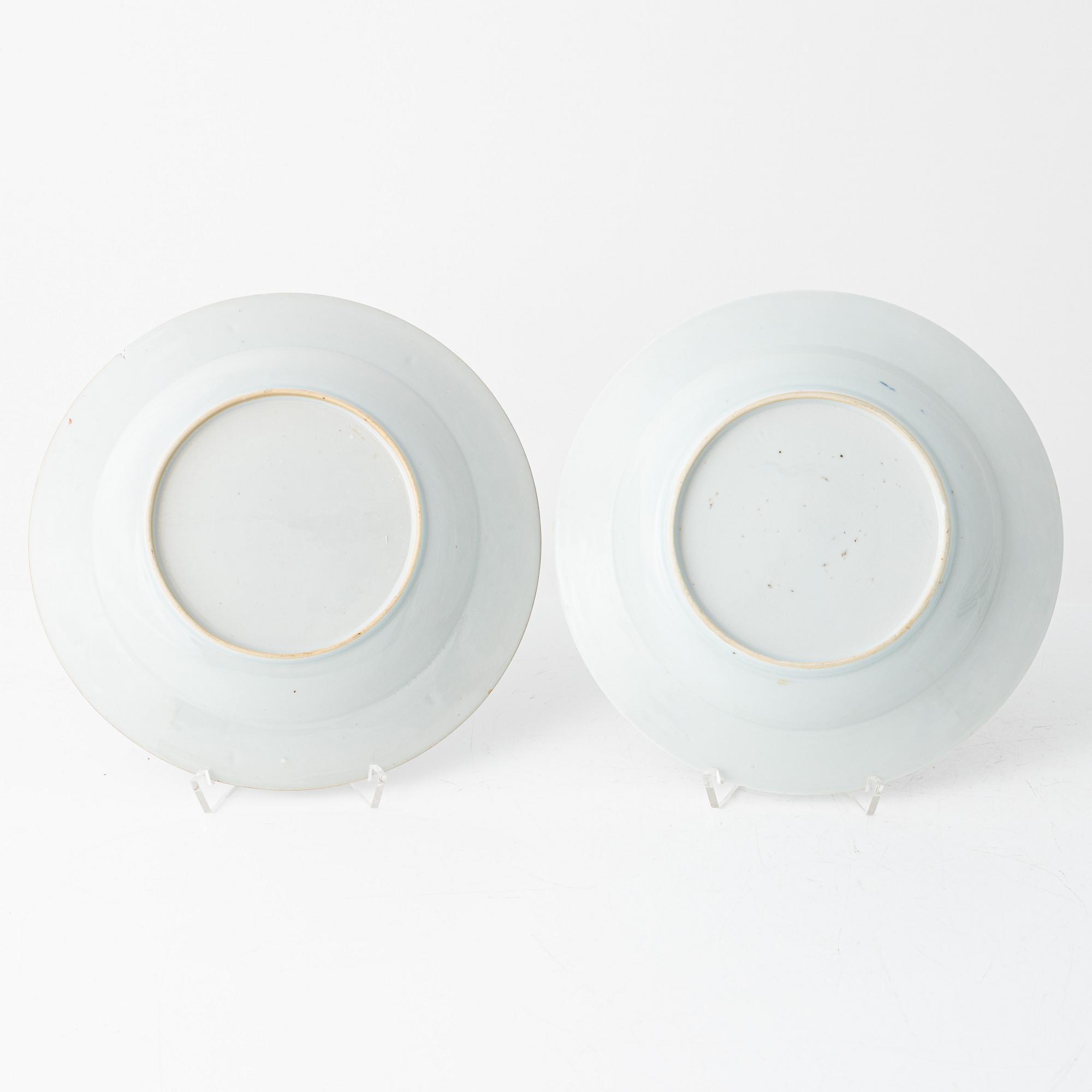 A set of seven imari dishes and a bowl, Qing dynasty, 18th Century.