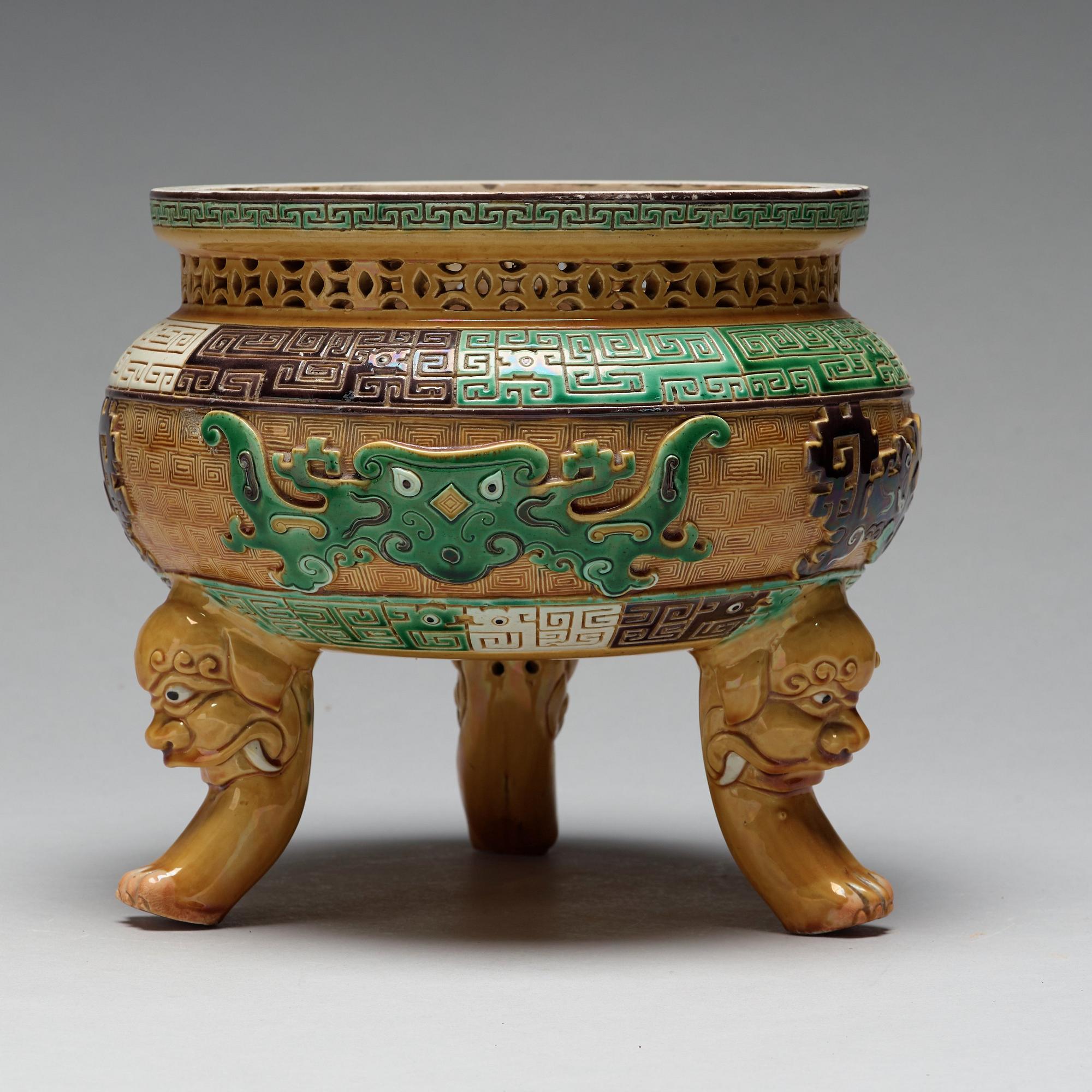 A tripod censer, China, presumably late Qing dynasty, circa 1900.