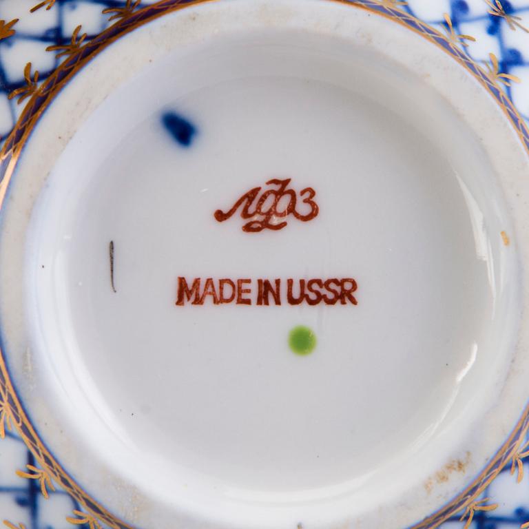 KAFFE- och TESERVIS, 21 delar, porslin, "Cobalt net", Lomonosov, Sovietunionen 1900-talets senare hälft.