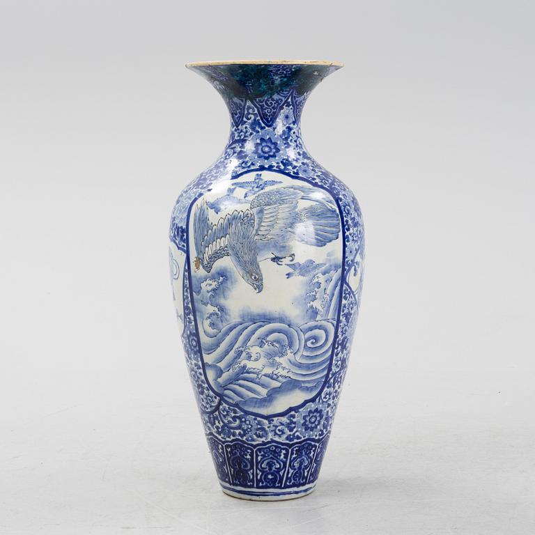 A Japanese blue and white vase, 19th century.