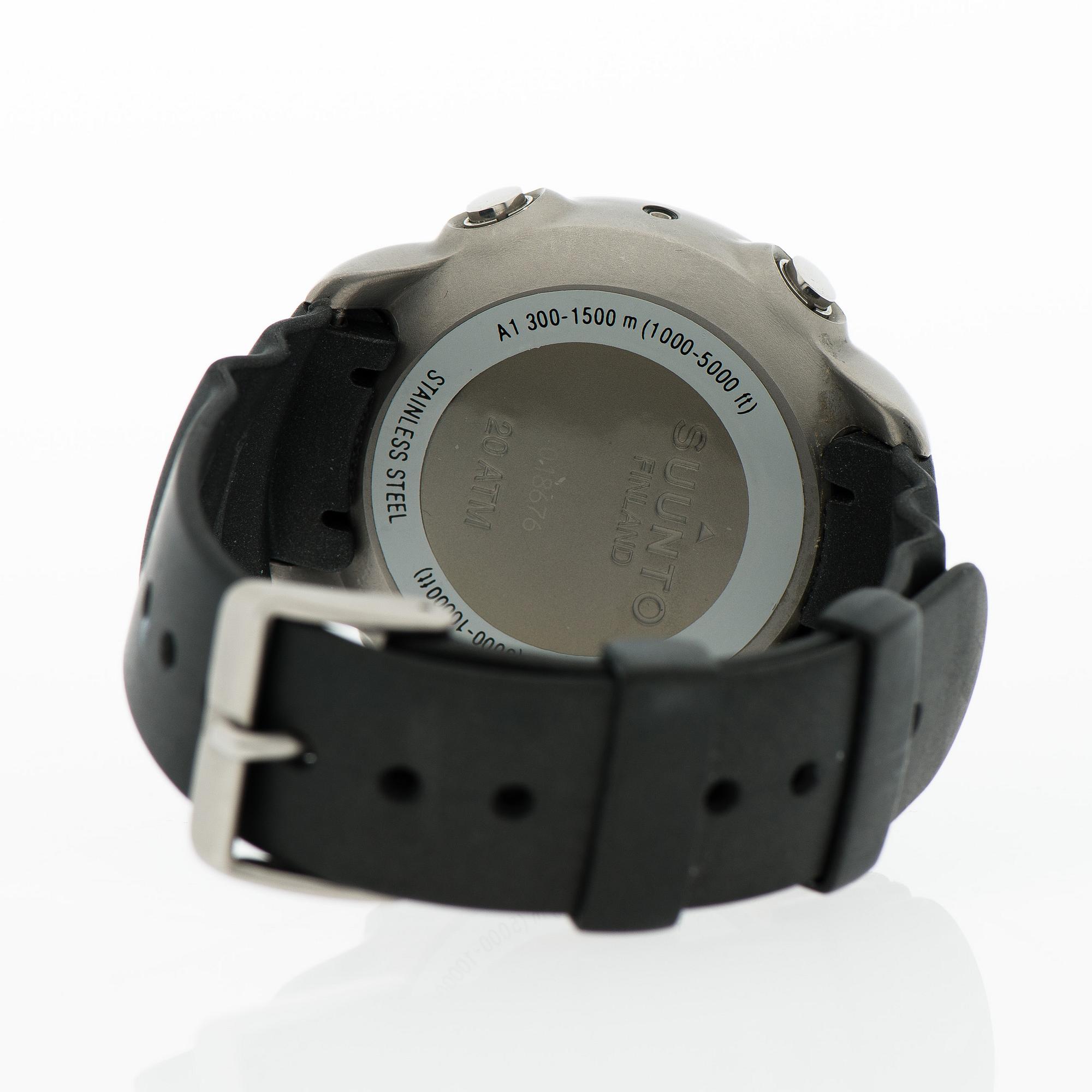 SUUNTO Stinger wrist watch 46 mm. Bukowskis
