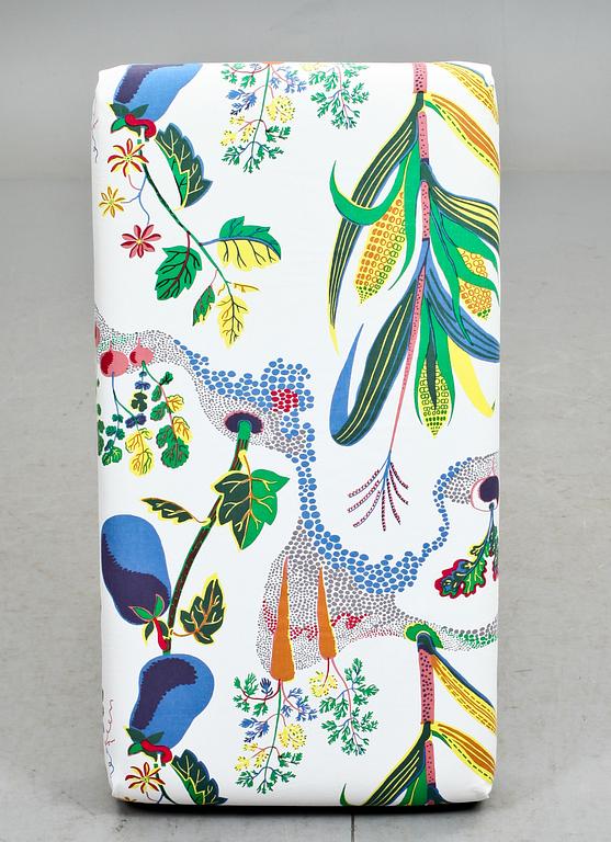 BÄNK/TABURETT, tyg "Vitaminer" design Josef Frank, 1900-tal.