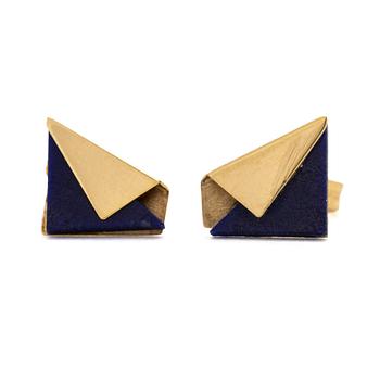 Örhängen ett par 18K guld och lapis lazuli.
