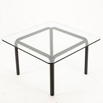 PÖYTÄ, Y805A. Alvar Aalto, Artek. Malli suunnitelltu 1946.