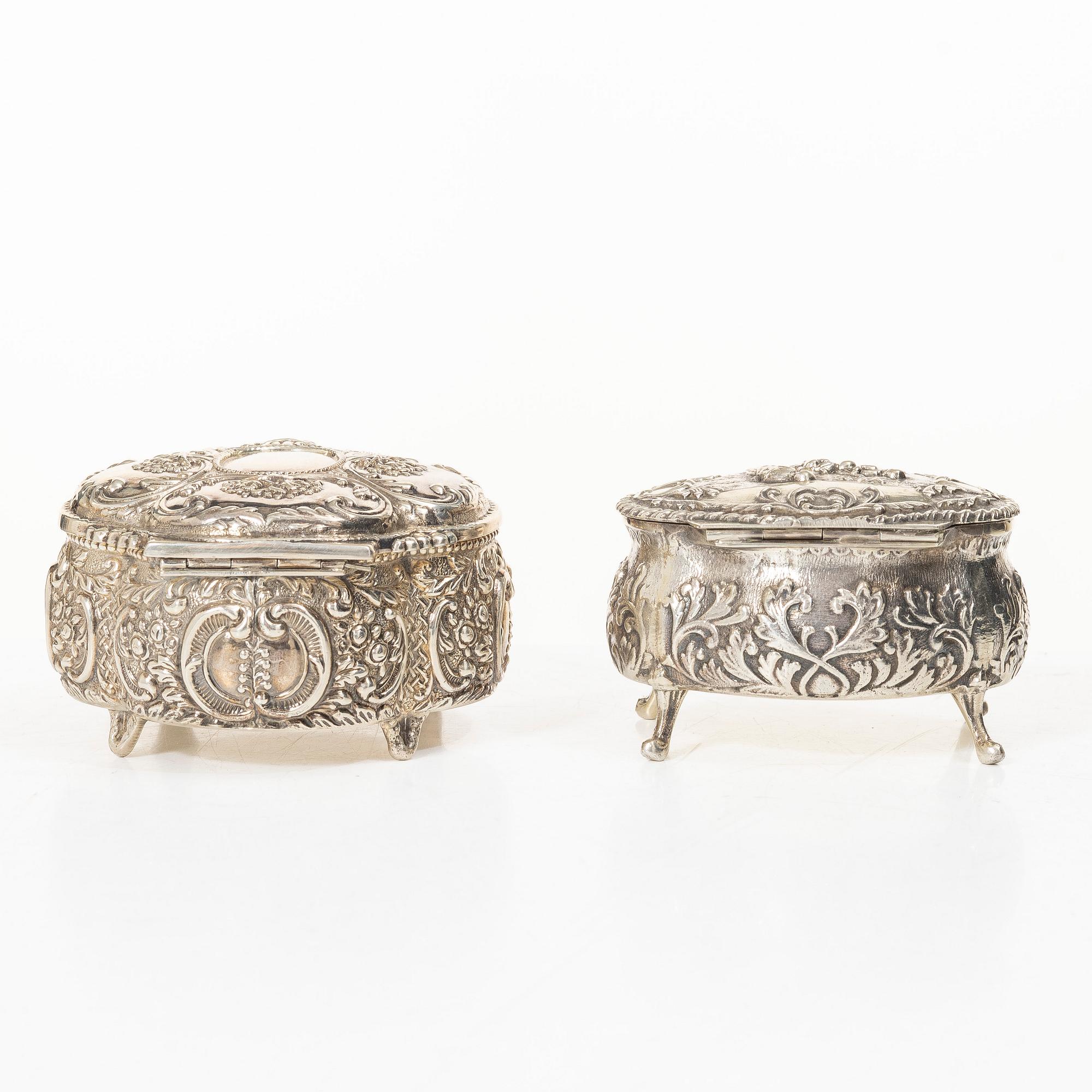 Two covered boxes, silver, Rococo style, 20th century.